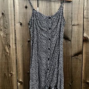 Black and white 90’s style floral dress